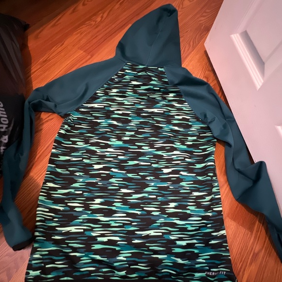 Nike hoodie - Picture 2 of 2